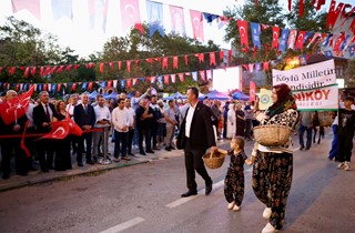 Siyah İnci İçin Görkemli Festival Başladı